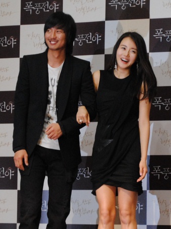 ▲ 배우 김남길(좌)과 황우슬혜(우). &nbsp;ⓒ 뉴데일리