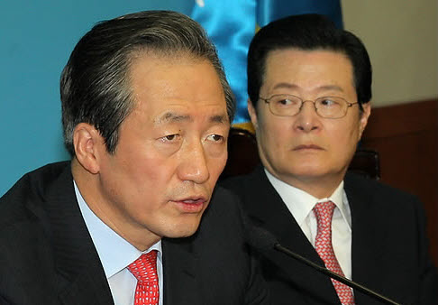 ▲ 한나라당 정몽준 대표가 15일 오전 여의도 당사에서 열린 최고위원회의에서 모두 발언을 하고 있다 ⓒ&nbsp;연합뉴스