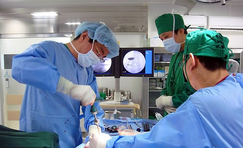 ▲ 척추수술 ⓒ 연합뉴스