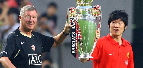 ▲ 맨체스터 유나이티드의 알렉스 퍼거슨 감독(왼쪽)과 박지성 선수.&nbsp; ⓒ 연합뉴스