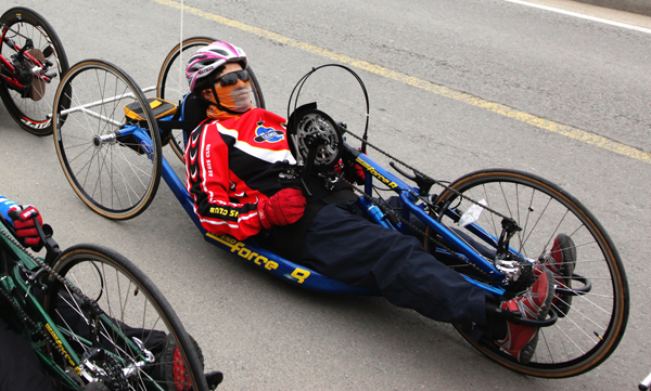 ▲ 22일&nbsp;'4대강 생명살리기' 전국자전거대행진에 참가자 김정임씨&nbsp;ⓒ 김상엽 기자