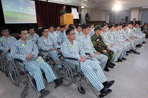 ▲ 7일 오전 경기도 성남시 국군수도병원에서 열린 천안함 침몰 사건 관련 생존 병사 기자회견 모습. ⓒ 연합뉴스