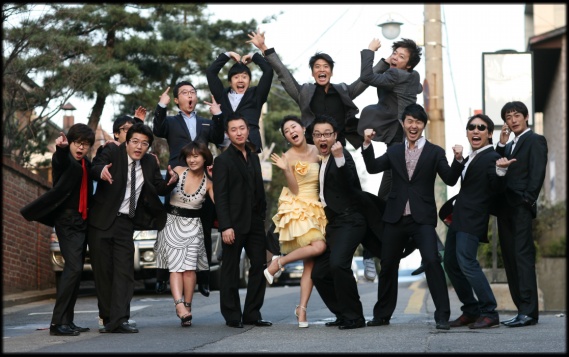 ▲ KBS 공채 21기 개그맨들과 함께 유쾌한 웨딩촬영 ⓒ 김경아 블로그