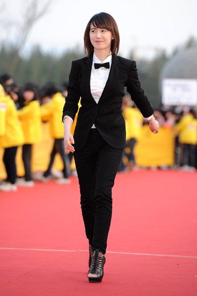 ▲ 제11회 전주국제영화제 개막식에 참석한 구혜선이 당당한 걸음으로 등장하고 있다 ⓒ 김상엽 기자