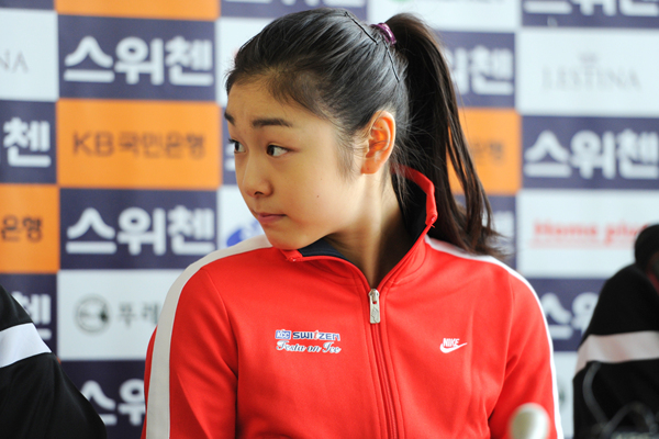 ▲ 어머니 박미희씨와 함께 올댓스포츠를 차리며 '독립선언'을 한 김연아.  ⓒ 김상엽 기자 