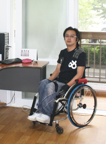 ▲ 서울시 '중증 장애인 자립생활 체험홈' 1호 체험자 홍대탁씨 ⓒ 뉴데일리