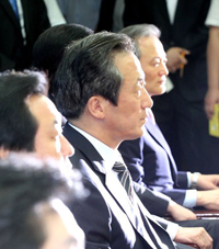 ▲ 3일 서울 여의도 당사에서 열린 선거대책위원회의에 참석한 정몽준 한나라당 대표와 지도부. ⓒ연합뉴스