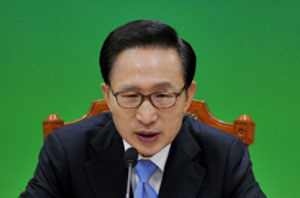 ▲ 이명박 대통령이 14일 제 42차 라디오 연설을 통해 지방자치단체장 선거이후 국정 운영 방안에 대해 입장을 밝힌다. ⓒ&nbsp;자료사진