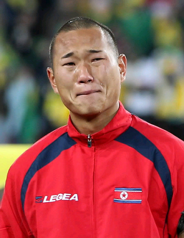 ▲ 월드컵 경기 시작전부터 뜨거운 눈물을 보인 '인민루니' 정대세 ⓒ 연합뉴스