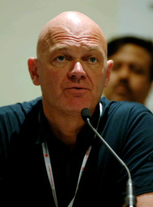 ▲ 제 57회 칸 국제광고제 라디오 부문의 심사위원장을 맡고 있는 폴 라보에(Paul Lavoie)가 심사평을 밝히고 있다. ⓒ 뉴데일리