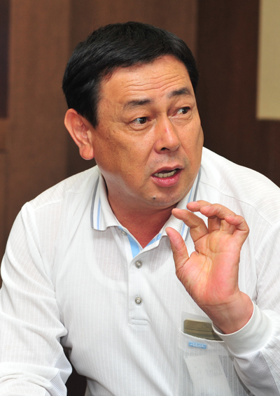 ▲ 영산강 영산포 근처에서 홍어전문점을 운영하는 안국현 씨. ⓒ 뉴데일리