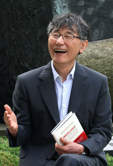 ▲ 지난 14일 '세로토닌하라!' 출판기자 간담회에 참석한 이시형 박사 ⓒ 뉴데일리