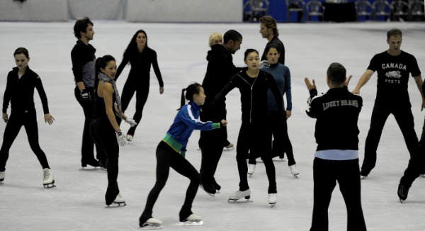 ▲ 미셸 콴과 김연아 등 아이스쇼 참가 선수들이 연습에 몰두하는 모습.  ⓒ 이오봉 기자 