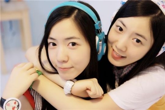 ▲ 쌍둥이 자매 류효영과 류화영.&nbsp;&nbsp;ⓒ코어콘텐츠미디어