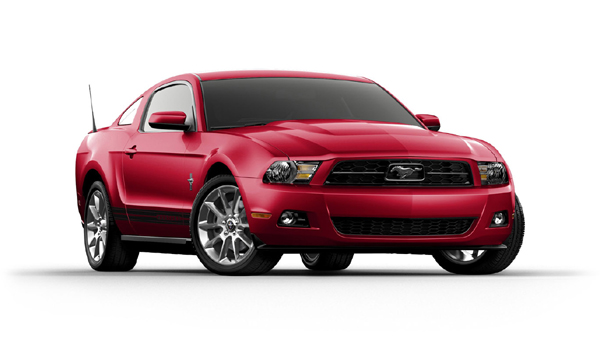 ▲ 기존의 포드 머스탱은 고비용 저효율의 대명사처럼 인식되었다. 하지만 머스탱 2011년 형은 전혀 다른 성능으로 미국에서 큰 인기를 얻고 있다. ⓒ 뉴데일리