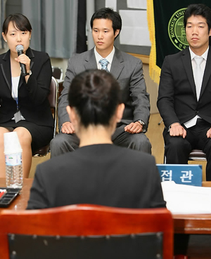 ▲ 기업 채용면접 시 인사담당자 34.5%, 지원자 86.5%가 거짓말을 한 경험이 있는 것으로 밝혀졌다. ⓒ 연합뉴스