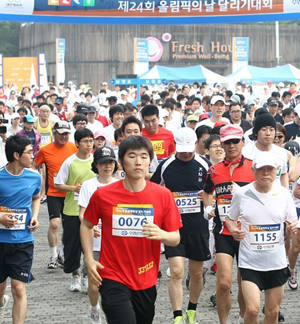 ▲ '24회 올림픽의 날' 달리기 대회 참가자들 ⓒ 연합뉴스