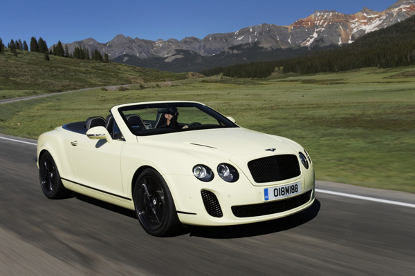 ▲ 벤틀리가 새로 출시하는 이 컨버터블은 '세상에서 가장 빠른 컨버터블'이라는 별명도 갖고 있다. ⓒ 뉴데일리