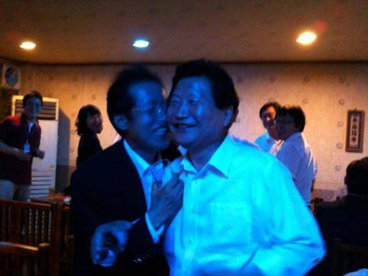 ▲ 한나라당 원희룡 사무총장이 자신의 트위터에 올린 안상수 대표(오른쪽)와 홍준표 최고위원의 사진ⓒ 뉴데일리