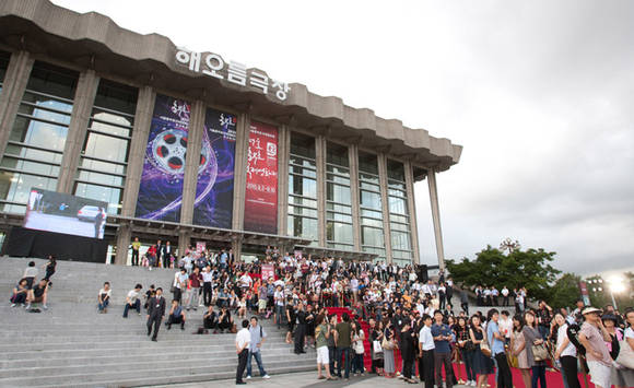 ▲ 2010 서울충무로국제영화제 개막식 레드카펫 현장