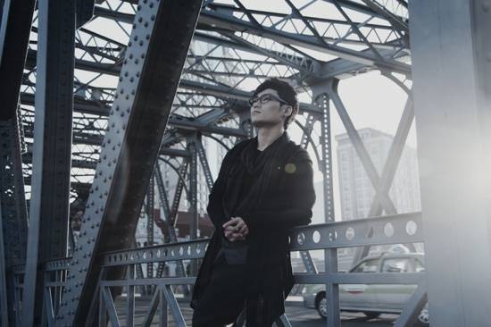 ▲ 가수 김범수가 오랜 침묵을 깨고 7집 앨범 '솔리스타'로 컴백을 앞두고 있다. ⓒ폴라리스 엔터테인먼트