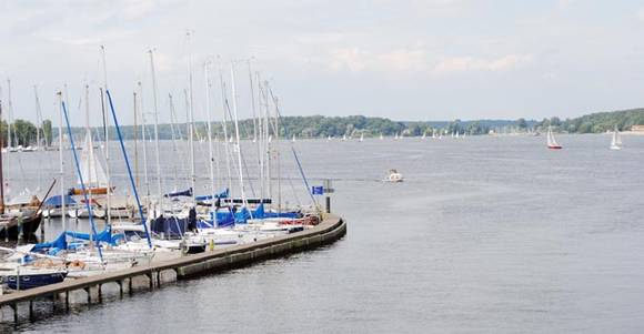 ▲ 요트가 가득한 반제호ⓒ