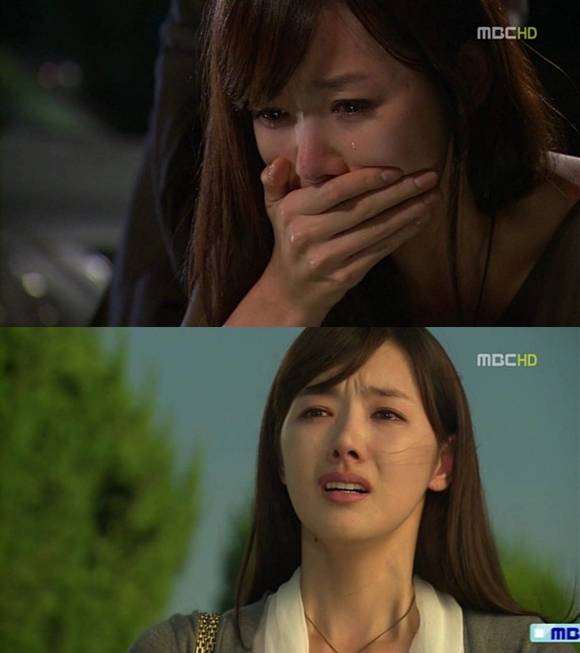 ▲ 호소력 짙은 눈물 연기를 선보이고 있는 탤런트 소이현.  ⓒMBC 제공