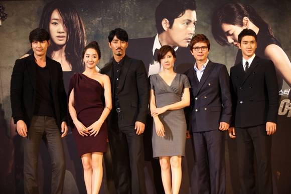 ▲ '아테나 : 전쟁의 여신' 출연진.   