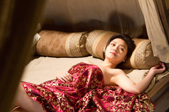 ▲ 영화 '검우강호'에서 반라 노출신을 선보인 대만 배우 서희원. ⓒ뉴데일리