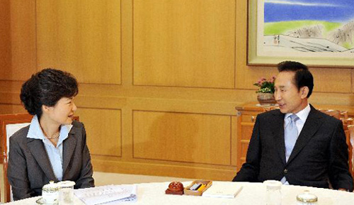 ▲ 이명박 대통령과 박근혜 전 한나라당 대표. ⓒ연합뉴스