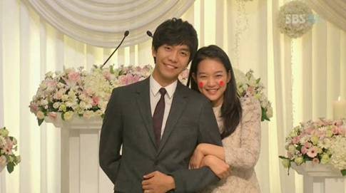 ▲ '내 여자친구는 구미호'에서 청순미를 강조한 신민아의 패션이 큰 인기를 얻고 있다.  ⓒSBS 방송화면