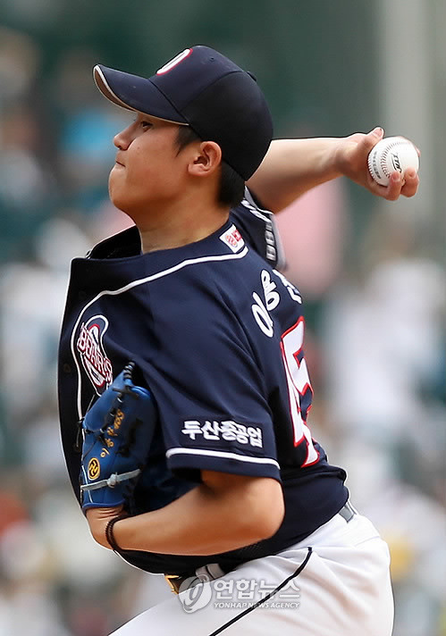 ▲ 두산의 이용찬 선수가 플레이오프를 하루 앞둔 6일 선수 명단에서 제외됐다. ⓒ연합뉴스