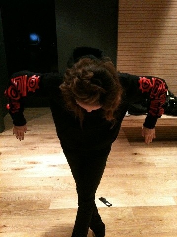 ▲ 싸이의 새춤을 완벽재현한 산다라박ⓒ미투데이