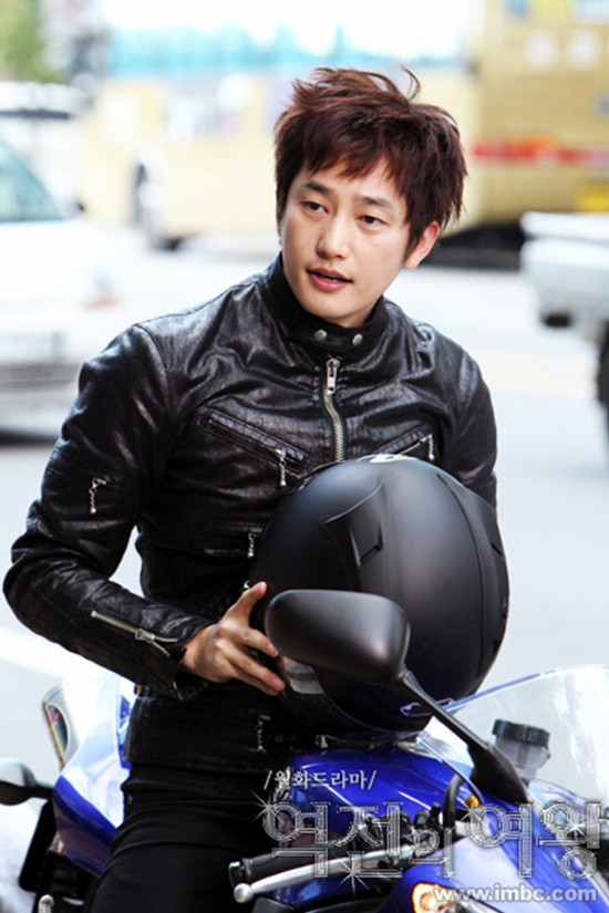 ▲ 까칠 재벌남 '구용식'역의 박시후ⓒMBC