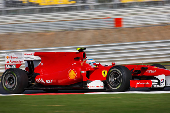 ▲ F1 코리아 그랑프리에 참가한 선수들이 경기에 앞서 예행연습을 하고 있다. ⓒ 뉴데일리