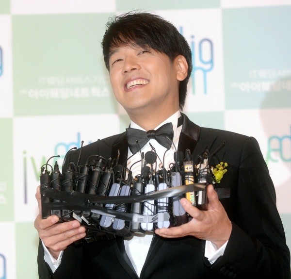 ▲ 함박 웃음을 짓고 있는 류시원.  ⓒ 김상엽 기자