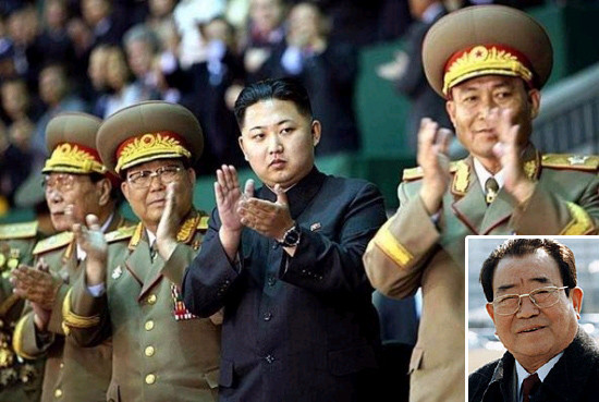 ▲ 원로코미디언 송해씨와 북한 김영춘 인민무력부장 모습ⓒ자료사진