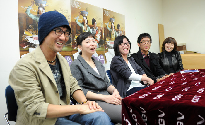 ▲ 인터뷰 내내 유쾌한 분위기를 만들어준 '레인보우'팀ⓒ뉴데일리