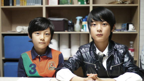 ▲ 영화 '초능력자' 아역 배우인 양경모 군과 양현모 군. ⓒ 뉴데일리