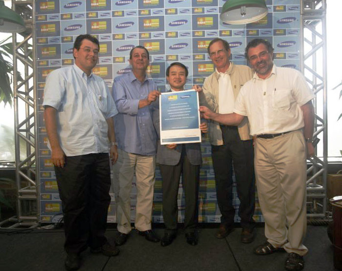 ▲ 지난 16일(현지시간) 브라질 마나우스시에서 삼성전자와 아마존 환경보전재단이 아마존 밀림과 원주민 보호를 위한 후원 계약을 체결했다. ⓒ 뉴데일리