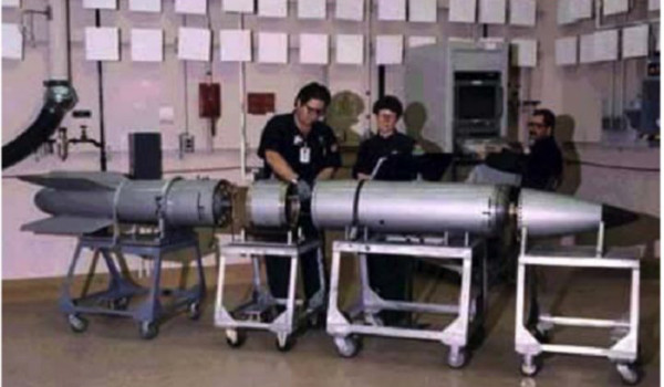 ▲ B61 핵폭탄의 개발 장면. 다양한 파생형이 존재하며 이중 11번은 지하시설 공격용 핵무기다.ⓒ