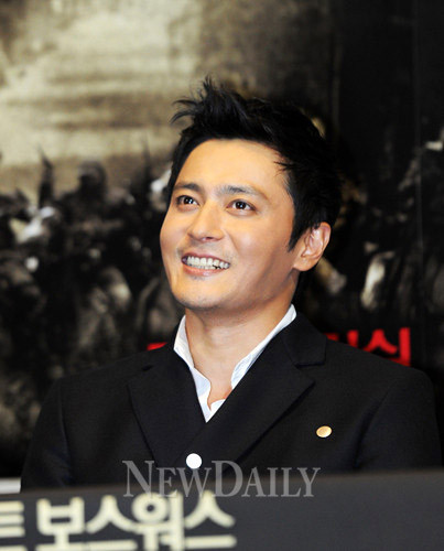 ▲ ▲장동건은 "케이트는 겸손함을 아는 배우"라며 같이 영화에 출연한 배우 케이트 보스워스에 대한 칭찬을 하고 있다.ⓒ박지현 기자