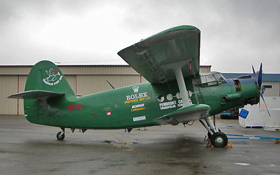 ▲ 사진은 지난 달 10일 평양에서 개최된 군사 퍼레이드에 참여한 북한군 여군들의 모습이다. 문제의 부대는 전쟁이 발발하면 폭탄을 안고 남한의 주요 시설물을 파괴하는 '인간폭탄'임무를 맡고 있다. 사진에서 보이는 것처럼 이들의 군복은 우리 국군의 현재 군복 위장패턴과 매우 유사하다.