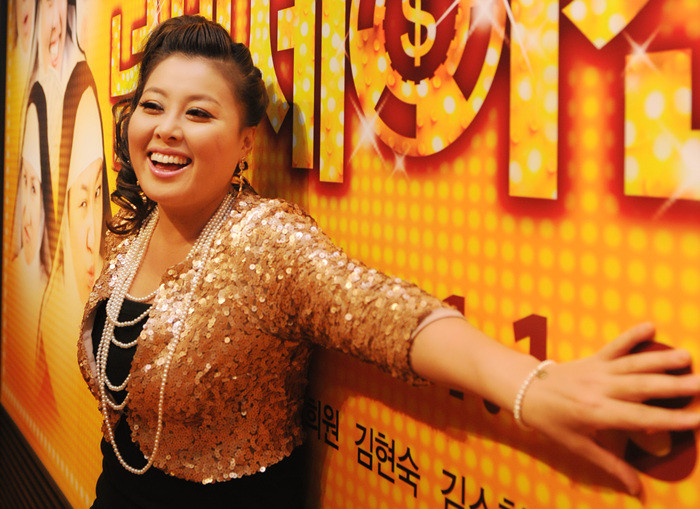 ▲ 뮤지컬 넌센세이션에서 허버트 수녀역을 맡은 배우 홍지민 ⓒ김상엽 기자