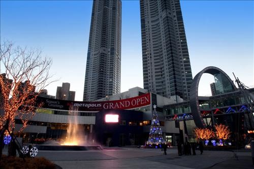 ▲ 경기도 화성 동탄신도시에 초대형 복합쇼핑몰인 '메타폴리스몰'가 23일 문을 연다. ⓒ 연합뉴스