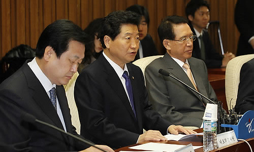 ▲ 한나라당 안상수 대표가 최고중진연석회의에서 모두발언을 하고 있다. ⓒ 연합뉴스