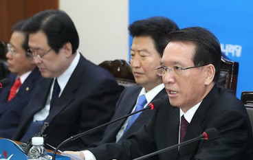 김형오 전 국회의장이 서울시가 갈등을 빚고 있는 무상급식에 대해 '세금급식'이라 불러야 할 것이라고 강조하고 있다. ⓒ 연합뉴스