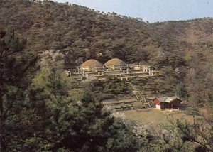 ▲ 북한의 비무장지대 고분들이 모조리 약탈당하고 있다. 사진은 개성시 개풍군 해선리에 위치한 고려 공민왕릉.ⓒ자료사진