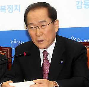 ▲ 이회창 자유선진당 대표가 민주당의 보편적 복지에 대해 쓴소리를 내뱉었다. ⓒ 연합뉴스