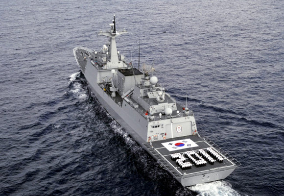 ▲ 청해부대로 파견 중인 최영함. 청해부대에는 초계헬기 인력과 해군 특전단 병력들을 포함해 300여 명이 활동 중이다.ⓒ